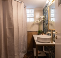 Musicians Home  – Close to University Campus