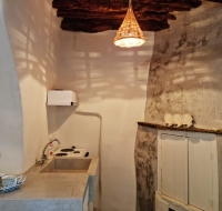 Abella Cave, Kythnos
