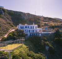 Villa Delfini , Syros