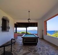 Beachfront villa with huge garden, 3br, Chalkidiki