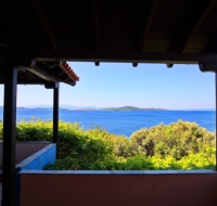Beachfront villa with huge garden, 3br, Chalkidiki
