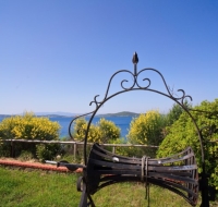 Beachfront villa with huge garden, 3br, Chalkidiki