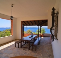 Beachfront villa with huge garden, 3br, Chalkidiki