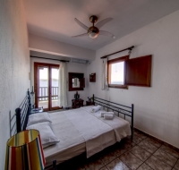 Beachfront villa with huge garden, 3br, Chalkidiki