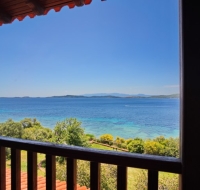 Beachfront villa with huge garden, 3br, Chalkidiki