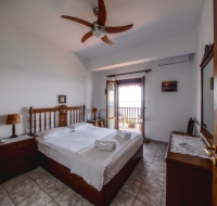 Beachfront villa with huge garden, 3br, Chalkidiki