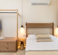 Amvikas: Oinos Suite & Cave, with Jacuzzi-Sitia