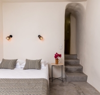 Amvikas: Oinos Suite & Cave, with Jacuzzi-Sitia