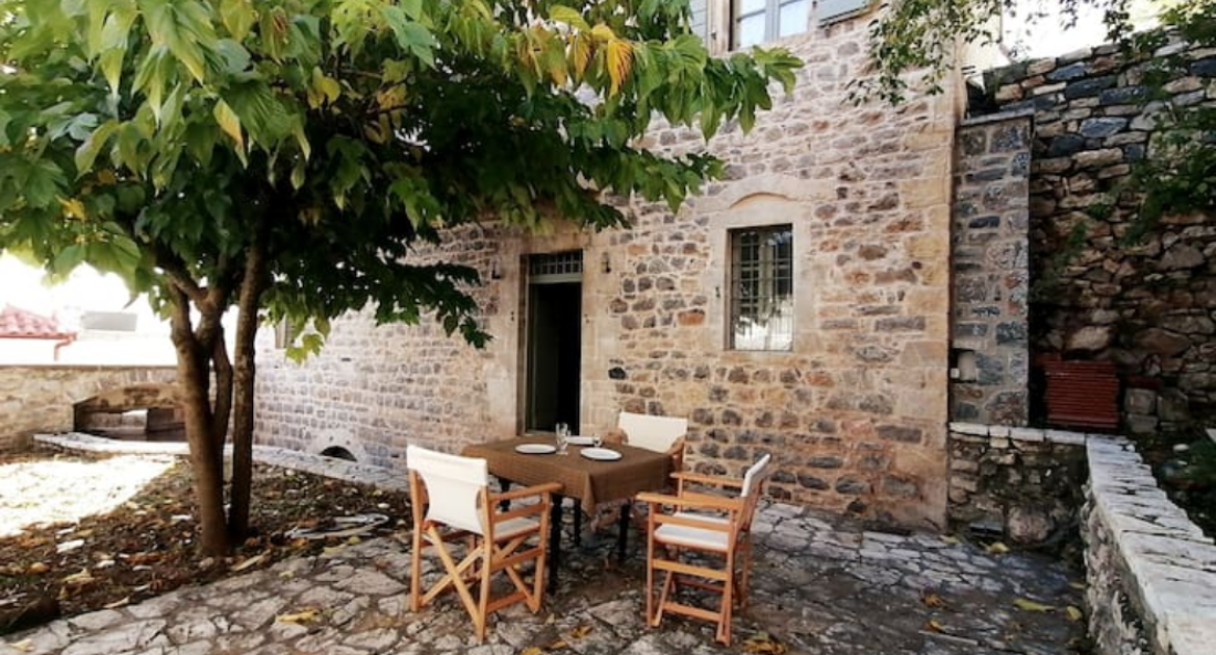THE DOCTOR'S MANSION ARKADIA