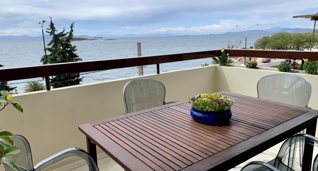 Aegean Breeze, Beachfront apt., Athens Riviera