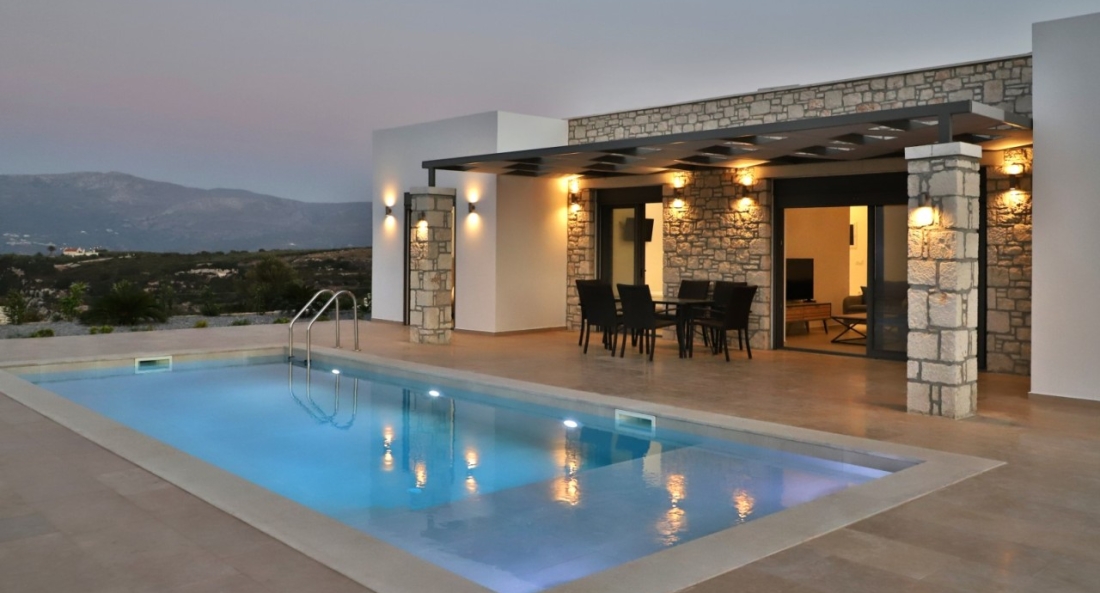 Sternes Tropicana Executive Villa with pool