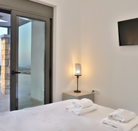 Sternes Tropicana Executive Villa with pool