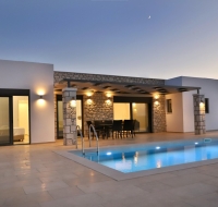 Sternes Tropicana Executive Villa with pool