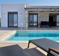 Sternes Tropicana Executive Villa with pool