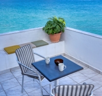 Beachfront- Βlue Comfort apt. 7-sitia