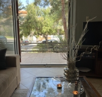 Bright 2bd apt, garden view & parking - Glyfada