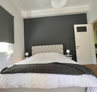 Bright 2bd apt, garden view & parking - Glyfada