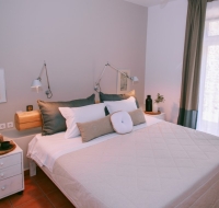Villa Delfini , Syros