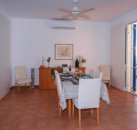 Villa Delfini , Syros