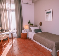 Villa Delfini , Syros