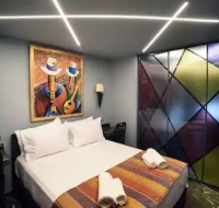Luxury Apartment for Friends & Family at Mitropoleos