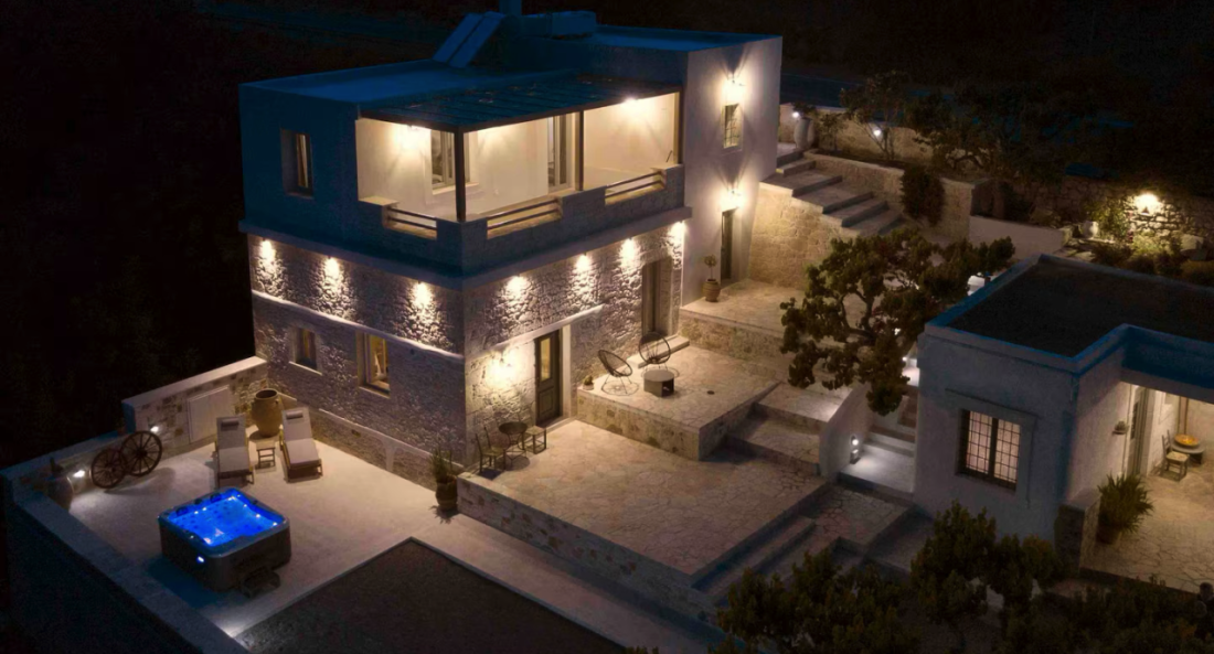 Amvikas: Oinos Suite & Cave, with Jacuzzi-Sitia