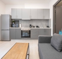 Oculus Irakleous Apt 4
