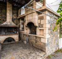 Amvikas: Oinos Suite & Cave, with Jacuzzi-Sitia