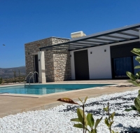 Sternes Panorama Executive Villa with Pool