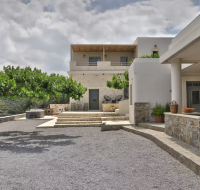 Amvikas: Oinos Suite & Cave, with Jacuzzi-Sitia