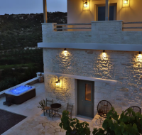 Amvikas: Oinos Suite & Cave, with Jacuzzi-Sitia