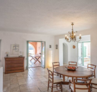 Villa Tequila, 5 bdr exquisite beachfront mansion, Syros