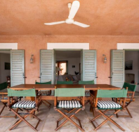 Villa Tequila, 5 bdr exquisite beachfront mansion, Syros