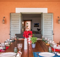 Villa Tequila, 5 bdr exquisite beachfront mansion, Syros