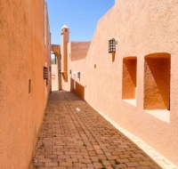 Villa Tequila, 5 bdr exquisite beachfront mansion, Syros