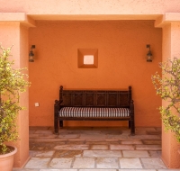 Villa Tequila, 5 bdr exquisite beachfront mansion, Syros