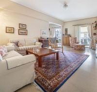 Family Apt in Glyfada-Kyprou