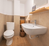 Family Apt in Glyfada-Kyprou